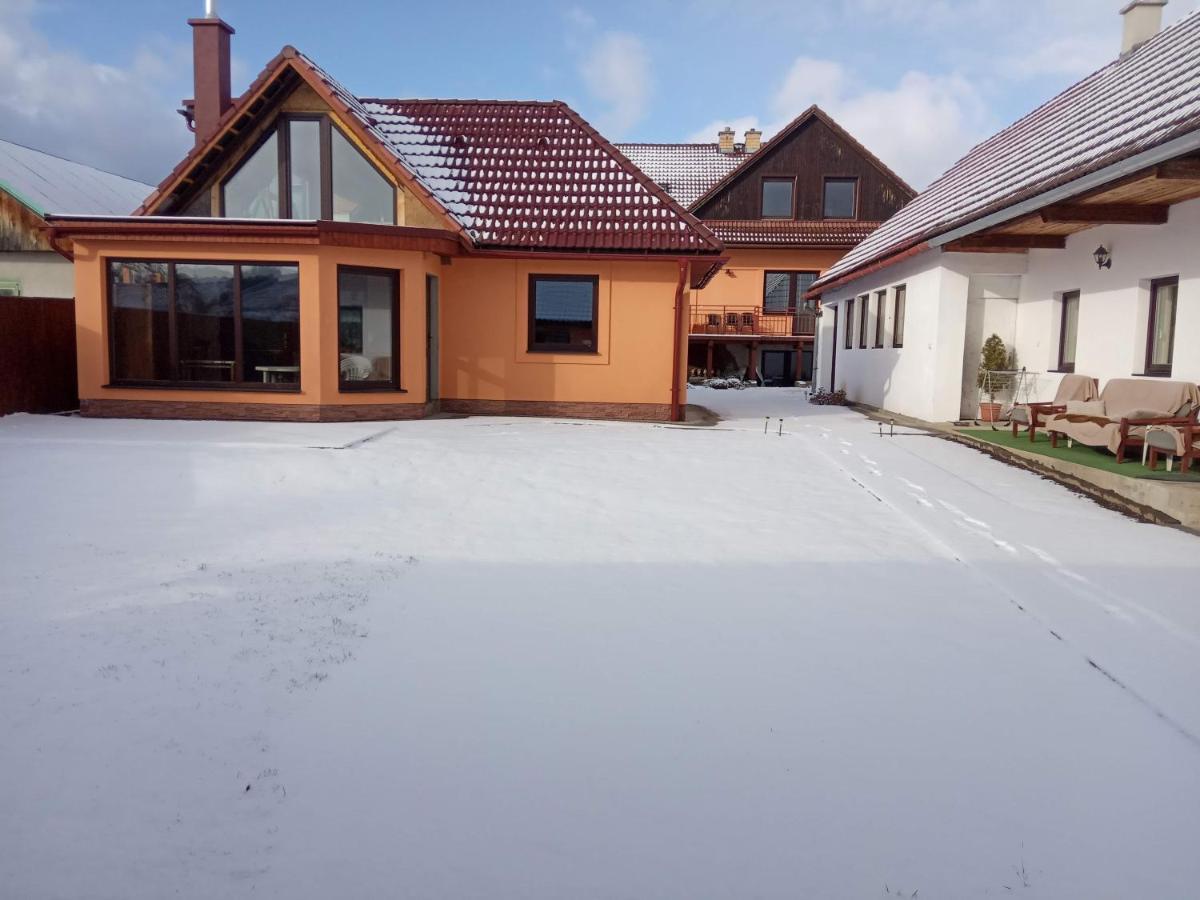 Sarmir Apartmany ボブロヴェッツ エクステリア 写真