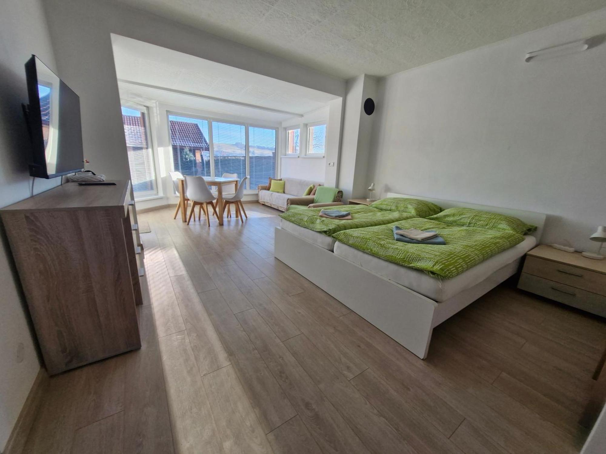 Sarmir Apartmany ボブロヴェッツ 部屋 写真